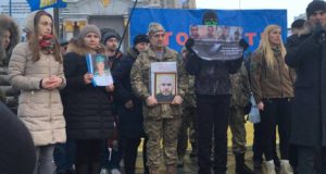 STOP PUTIN STOP WAR: на Майдані Незалежності українці нагадали світові про кровопролитну війну на сході країни